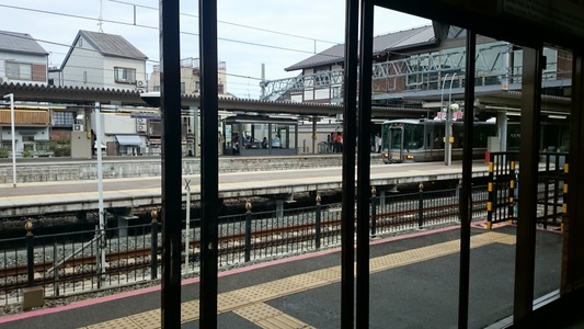 終着のトロッコ嵯峨駅。隣接してＪＲ嵯峨嵐山駅